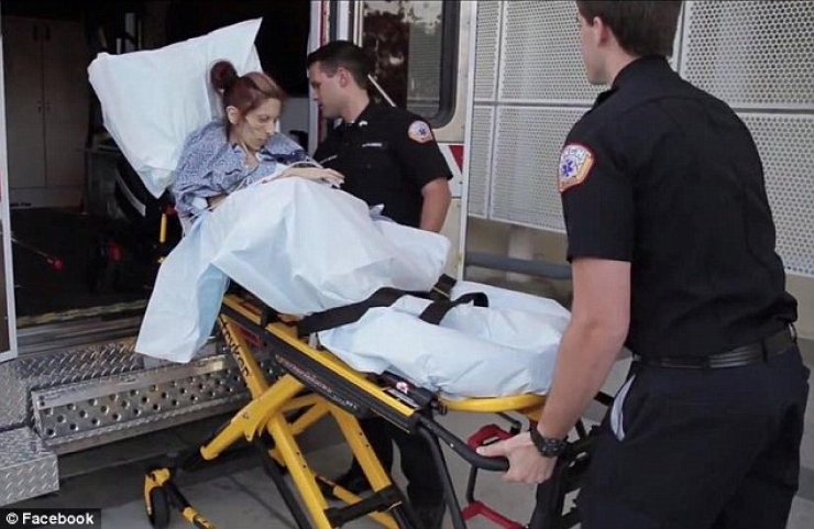 Illustration de l'article : In danger of dying at a weight of just 44 pounds, she takes control and it's impressive to see what she has become...