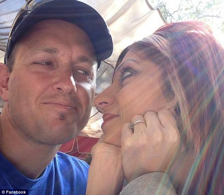 Illustration de l'article : In danger of dying at a weight of just 44 pounds, she takes control and it's impressive to see what she has become...