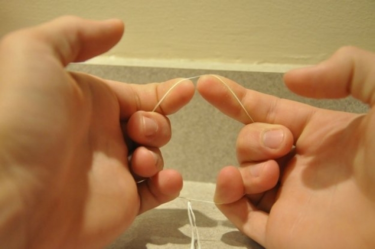 Illustration de l'article : Look at these 13 items; I'm sure you aren't using them correctly! For the Toblerone, it was logical...