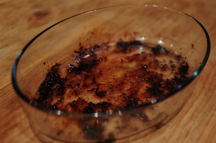 Illustration de l'article : She pours cola into her kettle... After a few minutes, you'll understand why!