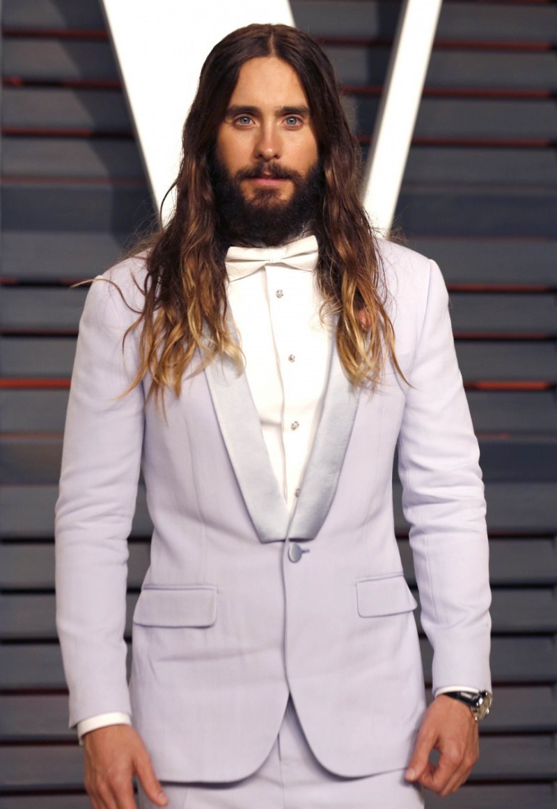 Illustration de l'article : Top 15 gifts that have been given to celebrities from the creepiest fans