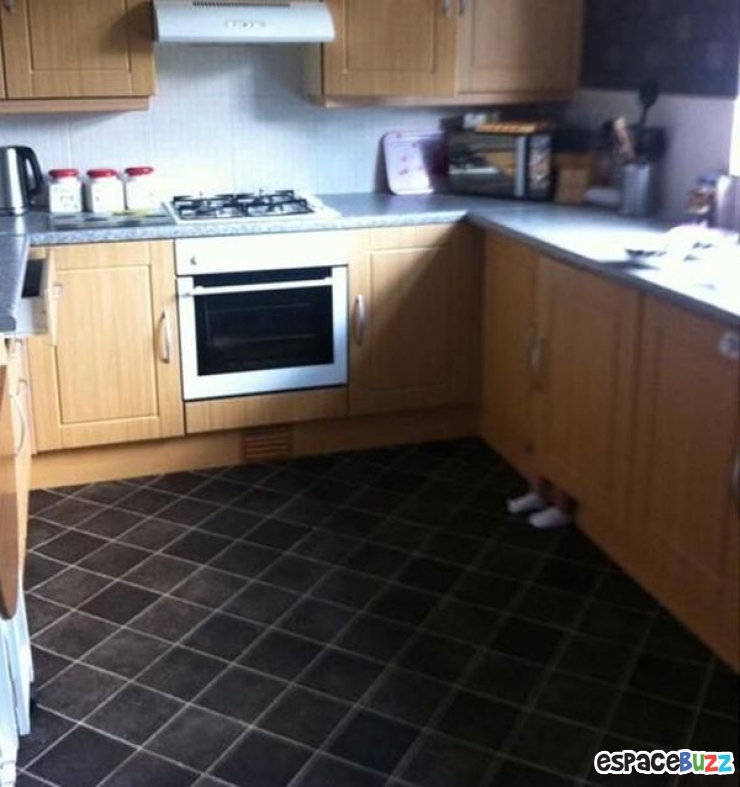 Illustration de l'article : These 14 children clearly have a lot to learn about playing hide and seek...