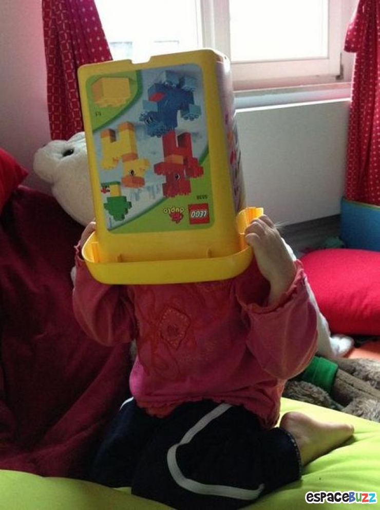 Illustration de l'article : These 14 children clearly have a lot to learn about playing hide and seek...