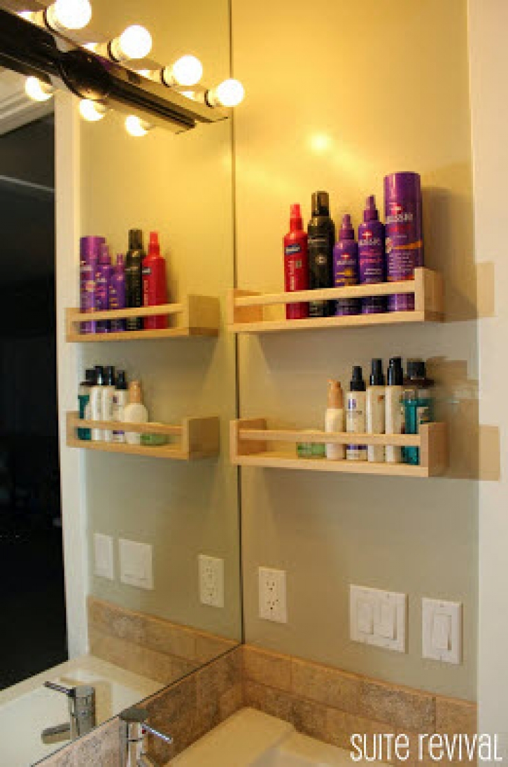 Illustration de l'article : Here are 10 tricks to get more space in a small bathroom... #3 is really awesome!