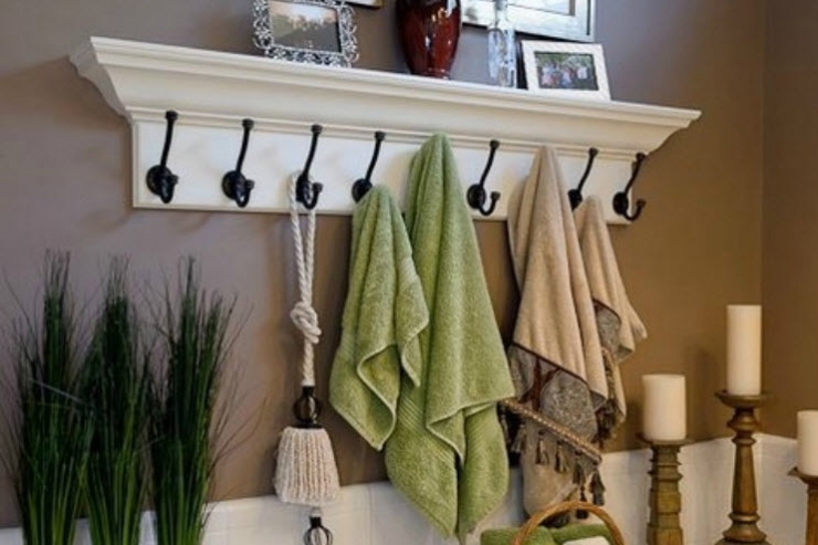 Illustration de l'article : Here are 10 tricks to get more space in a small bathroom... #3 is really awesome!