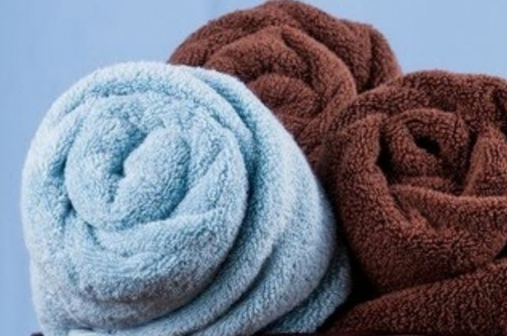 Illustration de l'article : Here are 10 tricks to get more space in a small bathroom... #3 is really awesome!