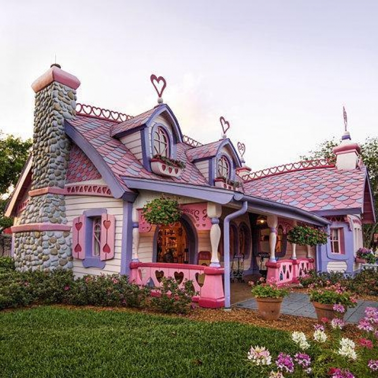 Illustration de l'article : The top 30 most unusual houses around the world... There’s something for everyone!