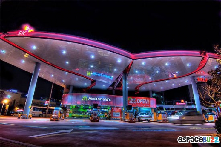 Illustration de l'article : A McDonald's world tour: the chain’s 15 most impressive restaurants