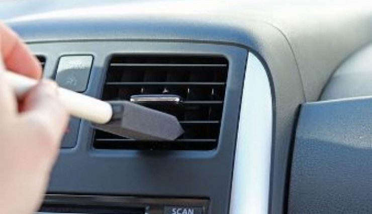 Illustration de l'article : 12 little economical things you can do to keep your car clean!