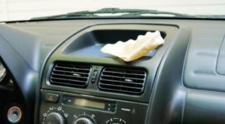 Illustration de l'article : 12 little economical things you can do to keep your car clean!