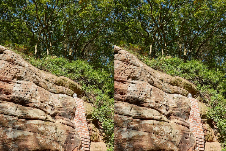 Illustration de l'article : He lives in this 800-year old cave... But when you see the inside, you’ll immediately understand why!