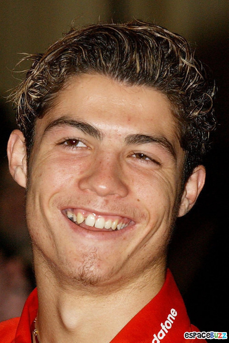 Illustration de l'article : The top 8 soccer players who have gained as much in beauty as they have in experience