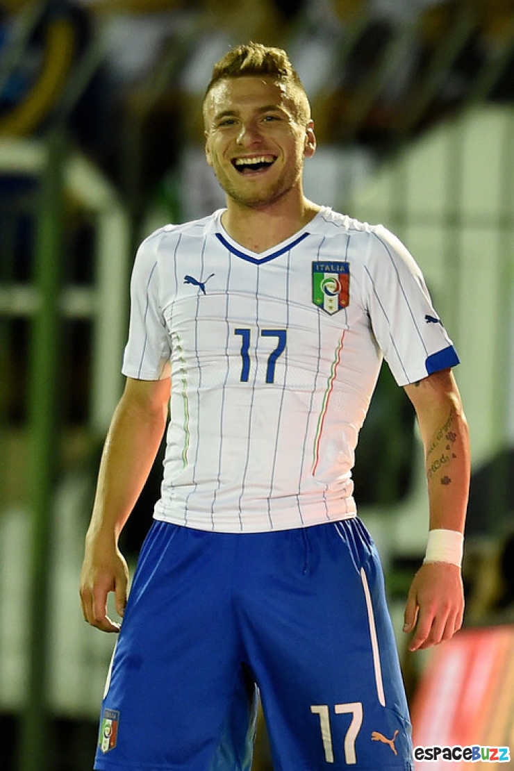 Illustration de l'article : The top 8 soccer players who have gained as much in beauty as they have in experience