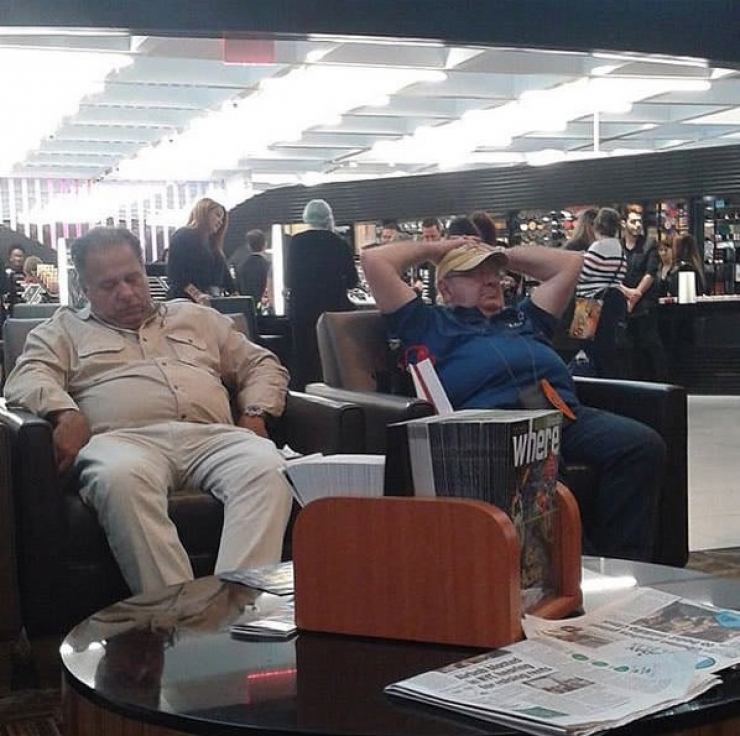 Illustration de l'article : 20 photos proving that the majority of men don’t like to shop...