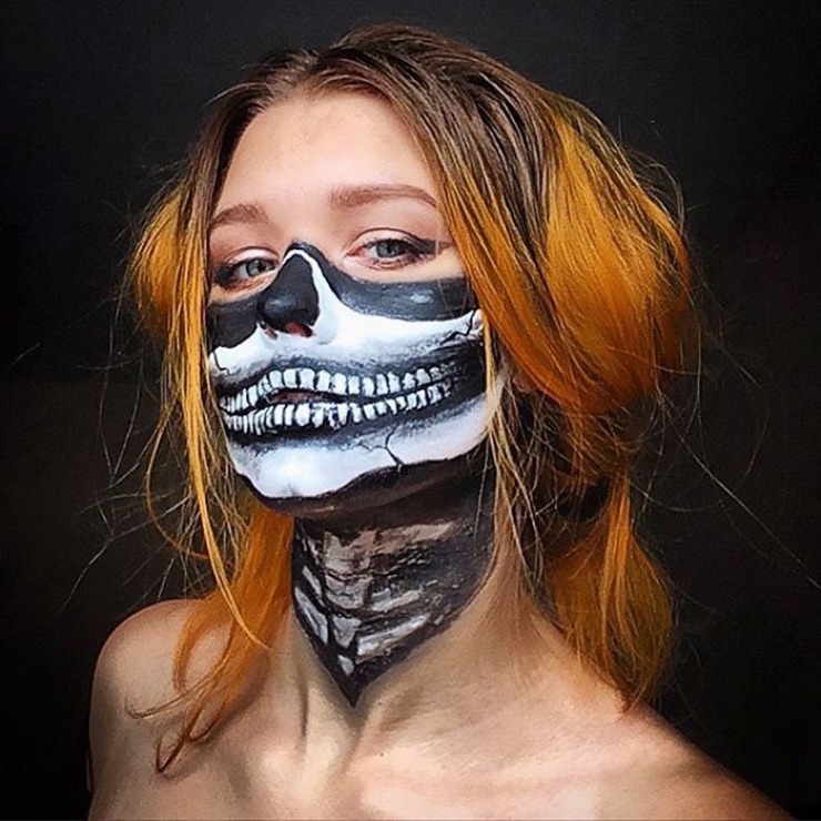 Illustration de l'article : 30 faces for the same person! This young lady’s surreal makeup is awesome!