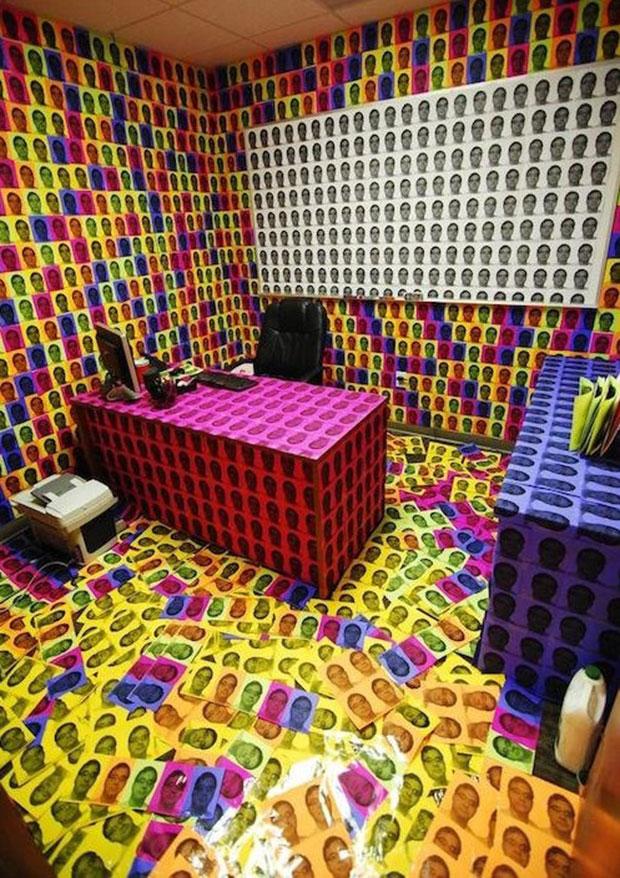 Illustration de l'article : These 14 photos show that people have a little too much time on their hands!