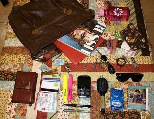 Illustration de l'article : 14 things women do that men still don’t understand