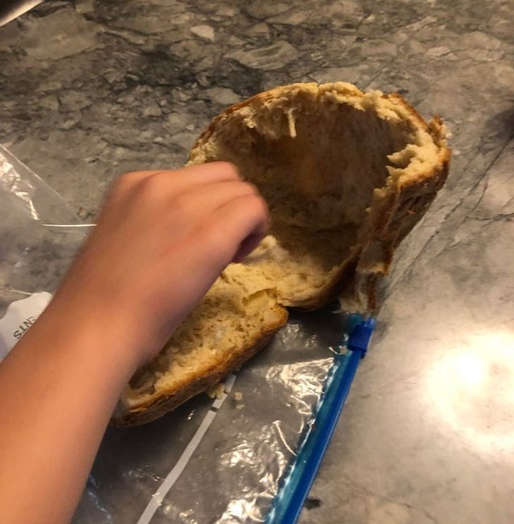 Illustration de l'article : 17 photos that perfectly illustrate what it’s like to be a parent