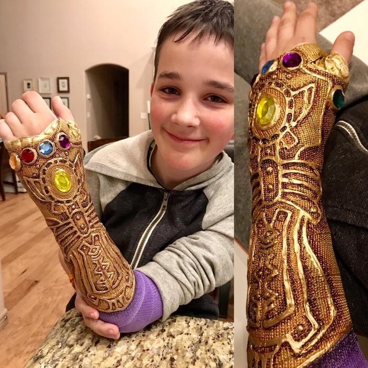 Illustration de l'article : 19 people who've learned the art of self-mockery