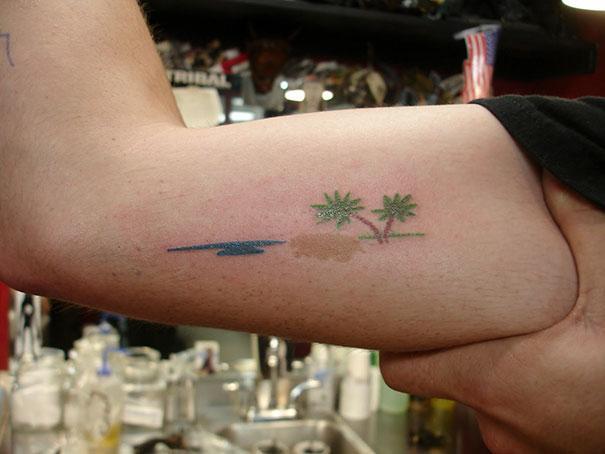 Illustration de l'article : 14 tattoos that turned a birthmark into a work of art