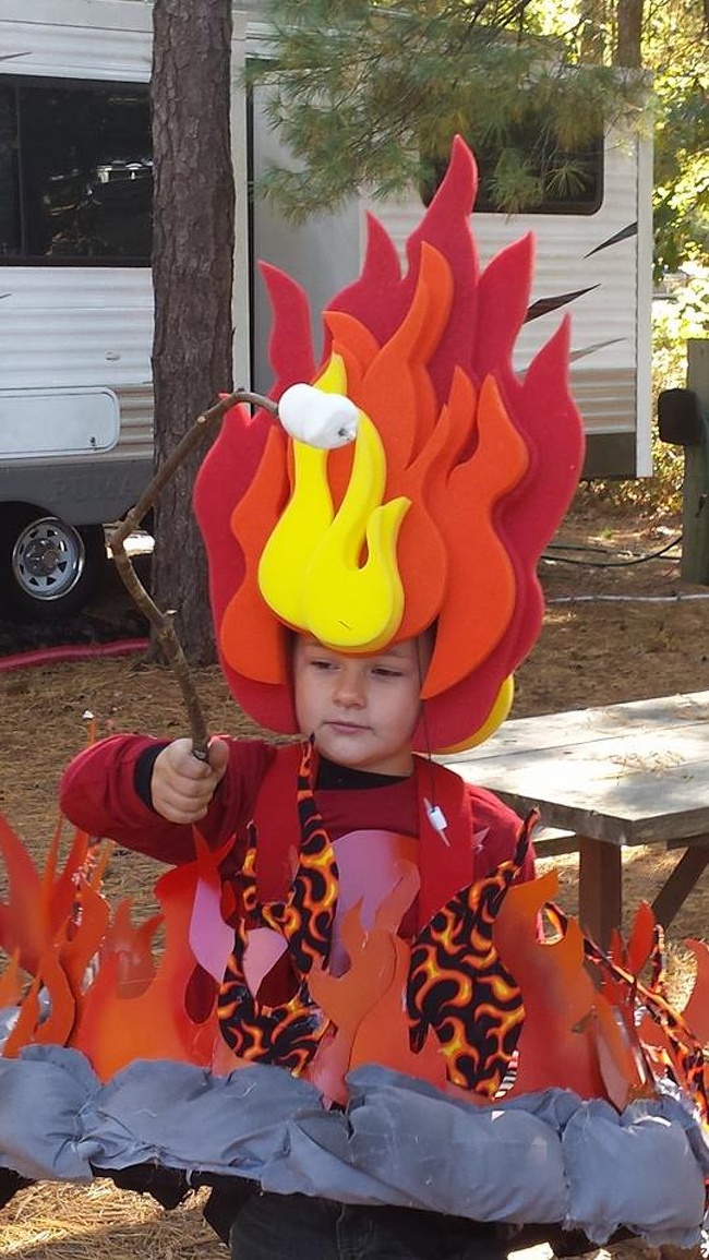 Illustration de l'article : 28 photos that show the trials and tribulations of being a parent