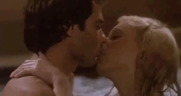 Illustration de l'article : 16 romantic things that only happen in the movies!