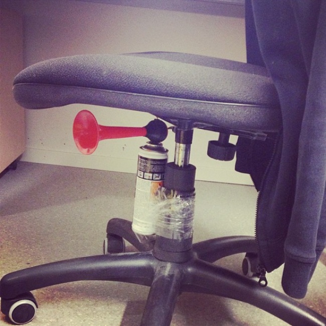 Illustration de l'article : 22 times people decided to liven up their workplace