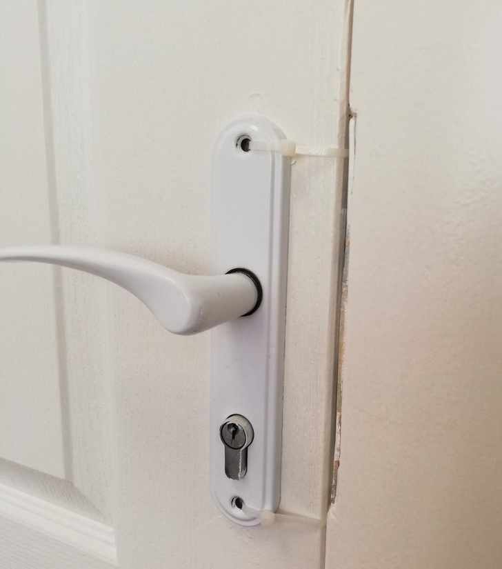 Illustration de l'article : 18 repair jobs that leave a lot to be desired