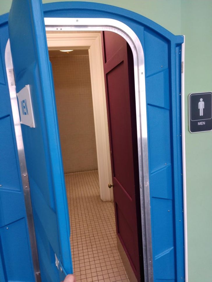 16 photos of awesome hiding places found in homes