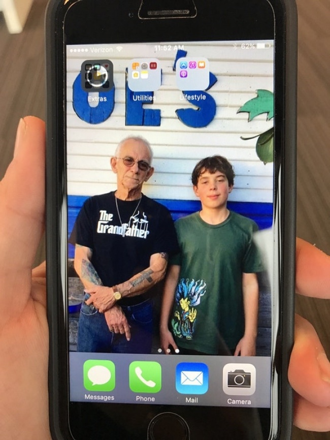 Illustration de l'article : 22 grandparents who prove that you can be really cool no matter how old you are!