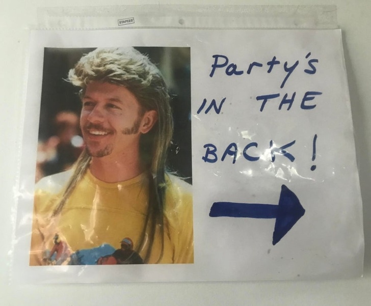 Illustration de l'article : 19 people who've learned the art of self-mockery