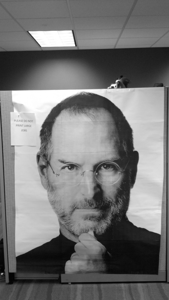 Illustration de l'article : 22 times people decided to liven up their workplace