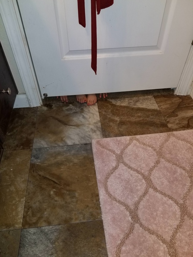 Illustration de l'article : 28 photos that show the trials and tribulations of being a parent