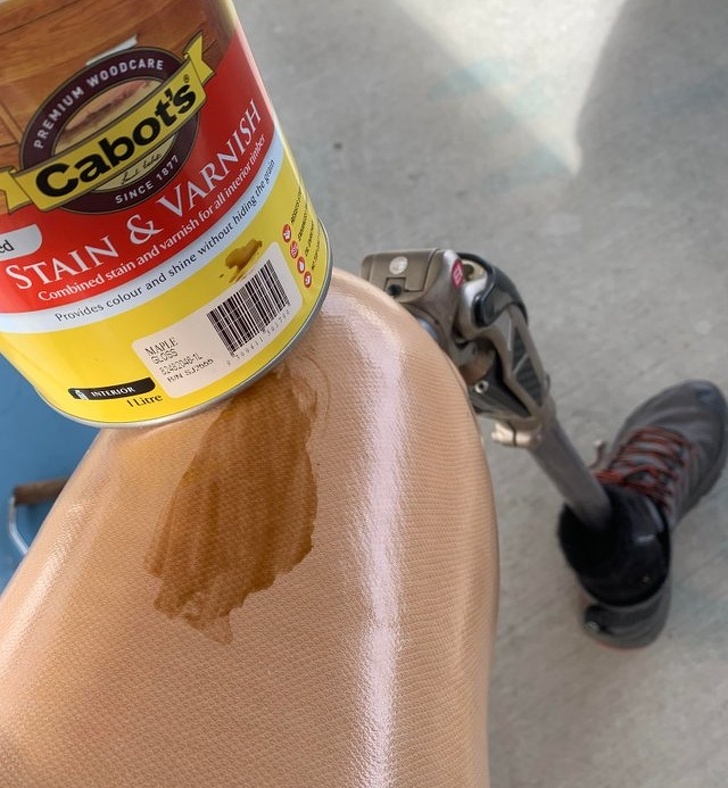 Illustration de l'article : 19 people who've learned the art of self-mockery