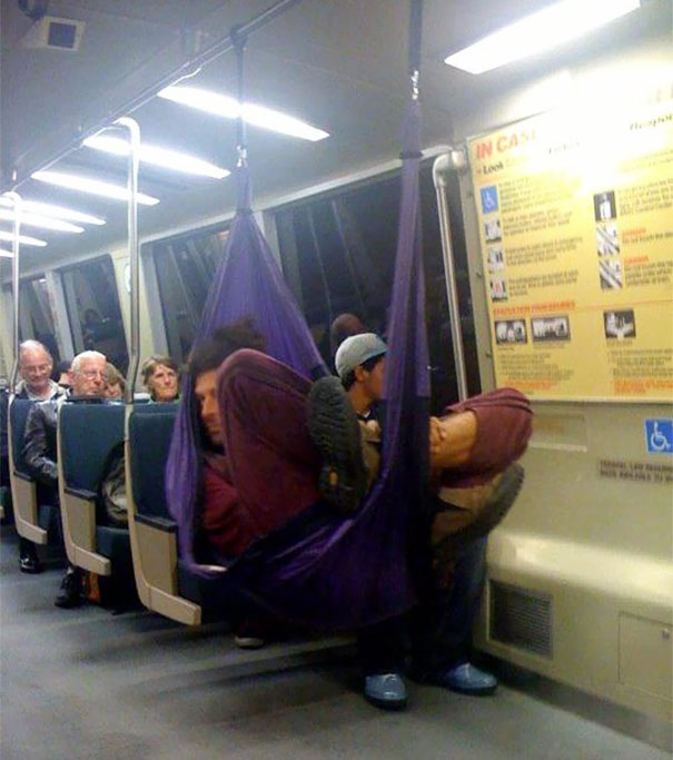 Illustration de l'article : 30 weird and funny sights on the subway
